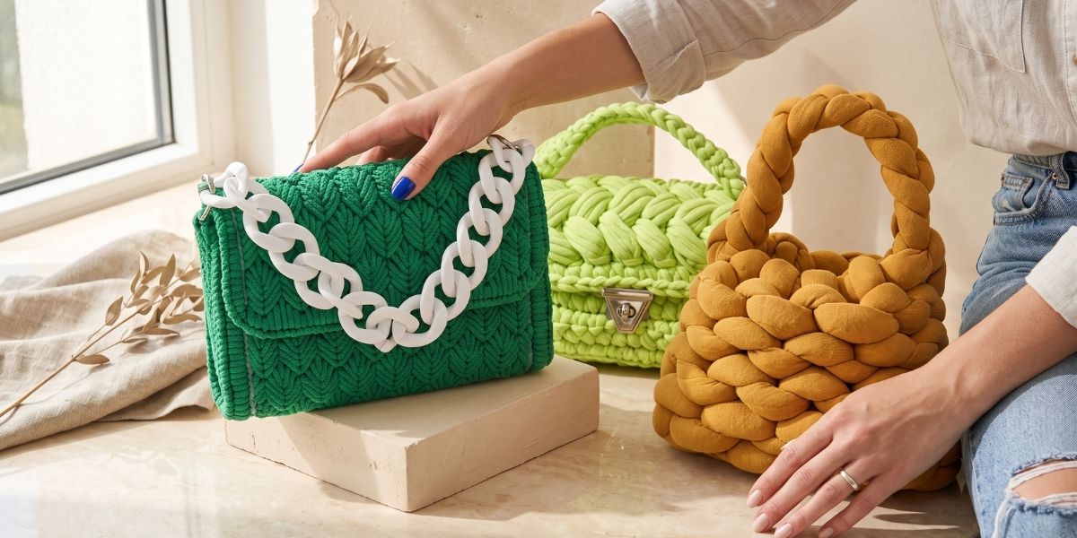 Handmade kabelky a návody nejen na háčkované kousky