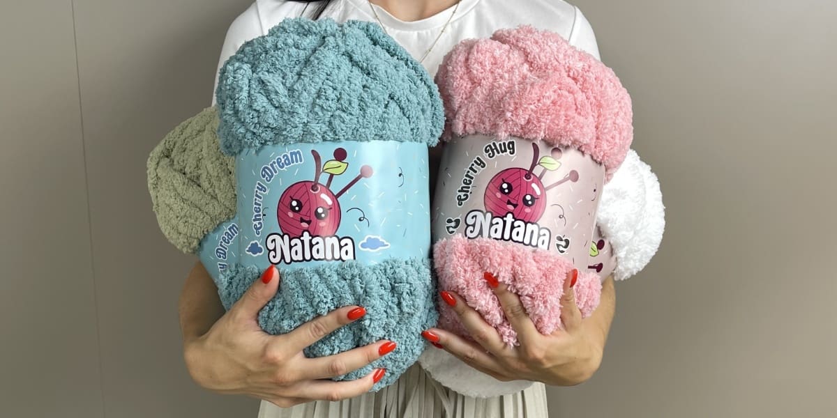Hrubá vlna na ruční pletení Natana Cherry Dream Hrubá vlna na ruční pletení Natana Cherry Dream