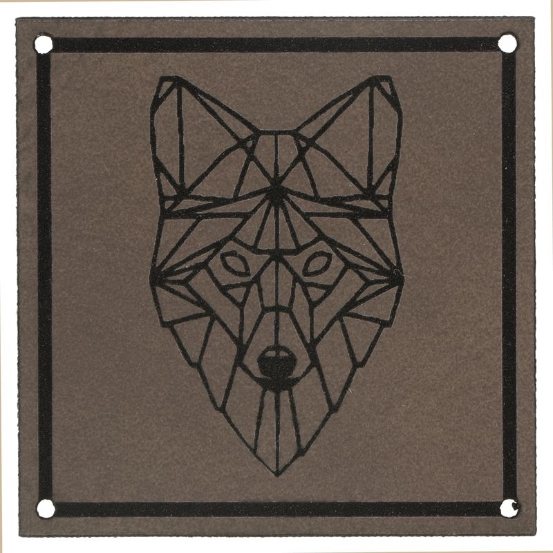 Kožená visačka vlk tmavě hnědá 4,3 x 4,3 cm